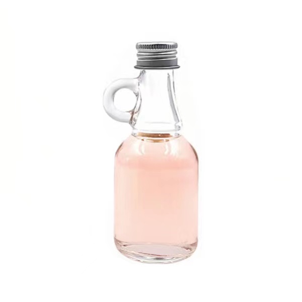 زجاجة صغيرة صغيرة شفافة من الكحول ويسكي الفودكا 3
