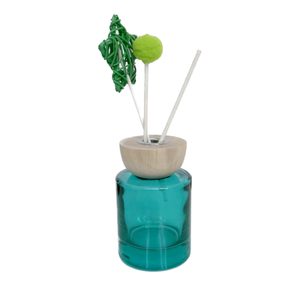 Винтидж кристално зелени стъклени дифузьорни бутилки с полусферичен дървен капак2